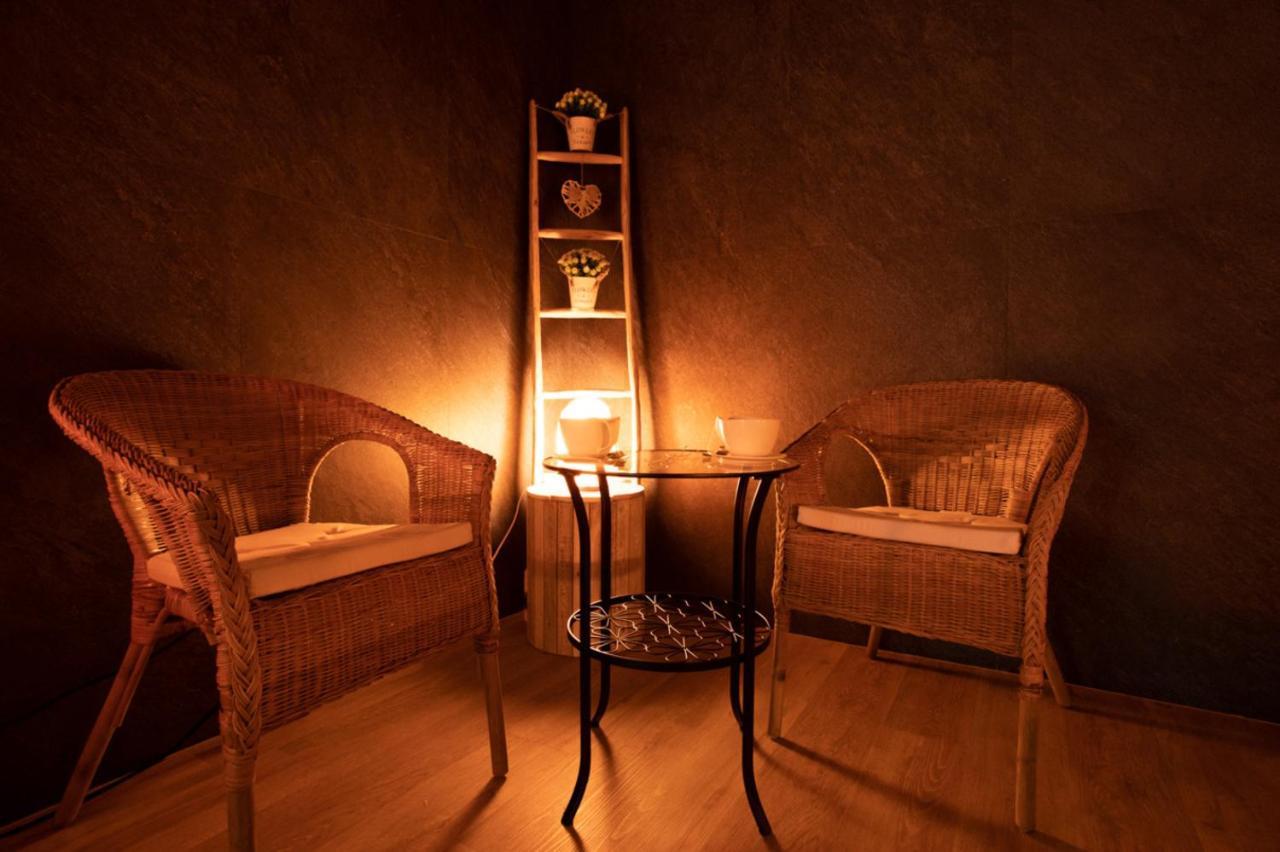 B&B Quattro Stagioni Charme And Wellness Besnate Экстерьер фото